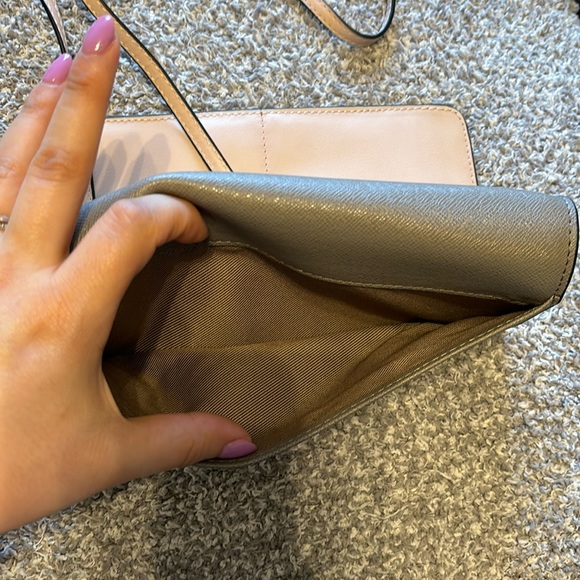 Gray clutch with lots of pockets - Picture 7 of 8